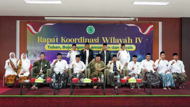 Para pimpinan MUI Korwil IV Jawa Timur saat Rakorwil di kantor MUI Gresik. foto: ist.
