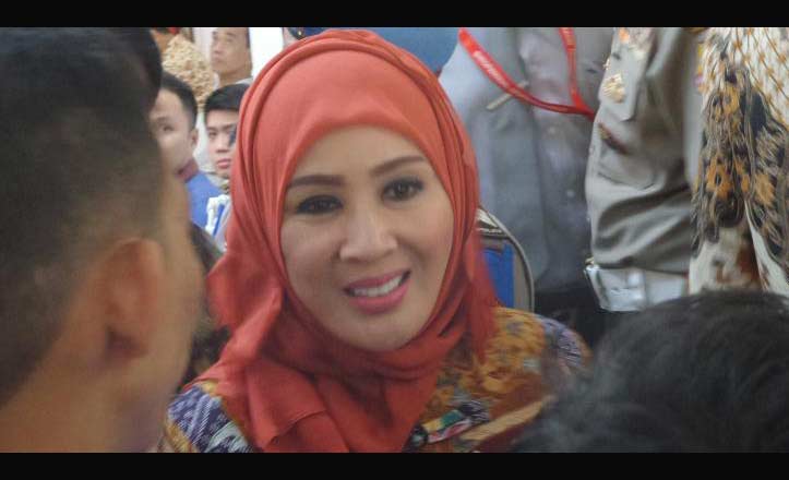Tri Suswati, isteri Komjen Tito Karnavian. Foto: kompas.com