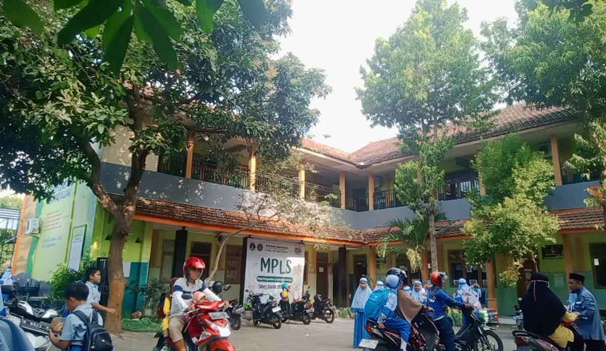 Suasana di SD Integral Hidayatullah, Kota Probolinggo.