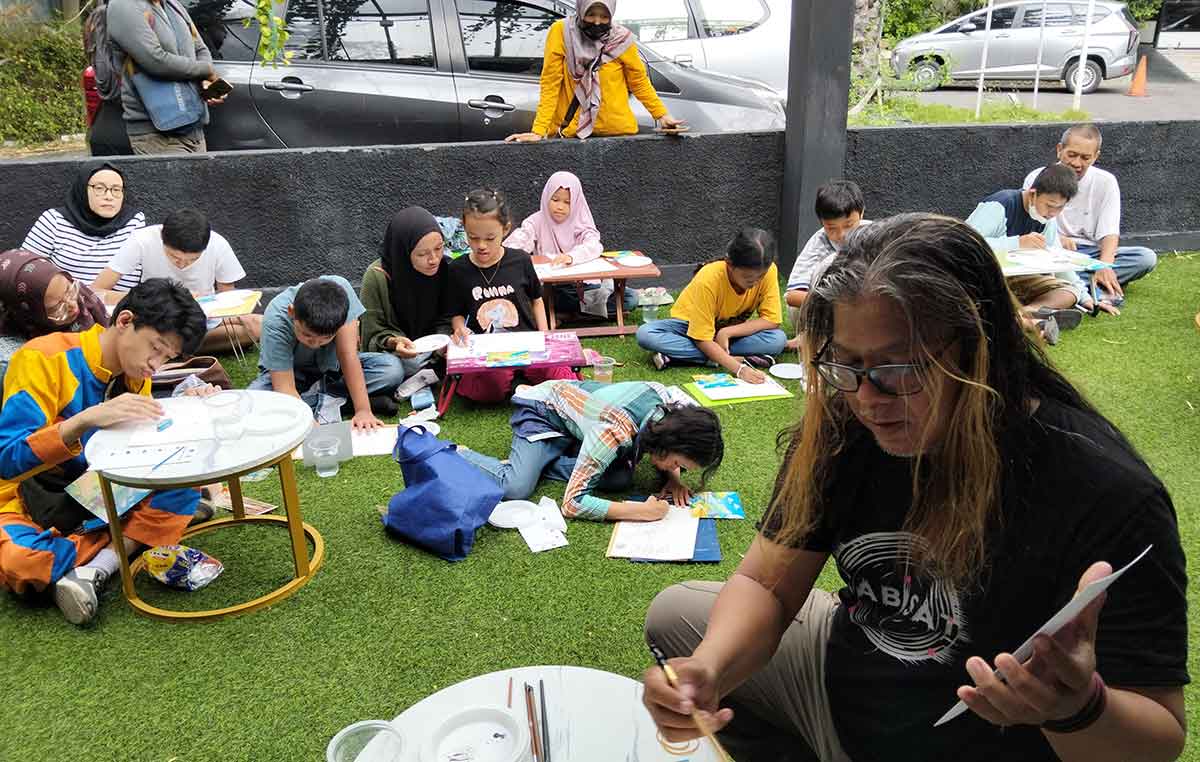 Workshop melukis yang digelar Disabilitas Berkarya saat memperingati Hari Disabilitas Internasional.