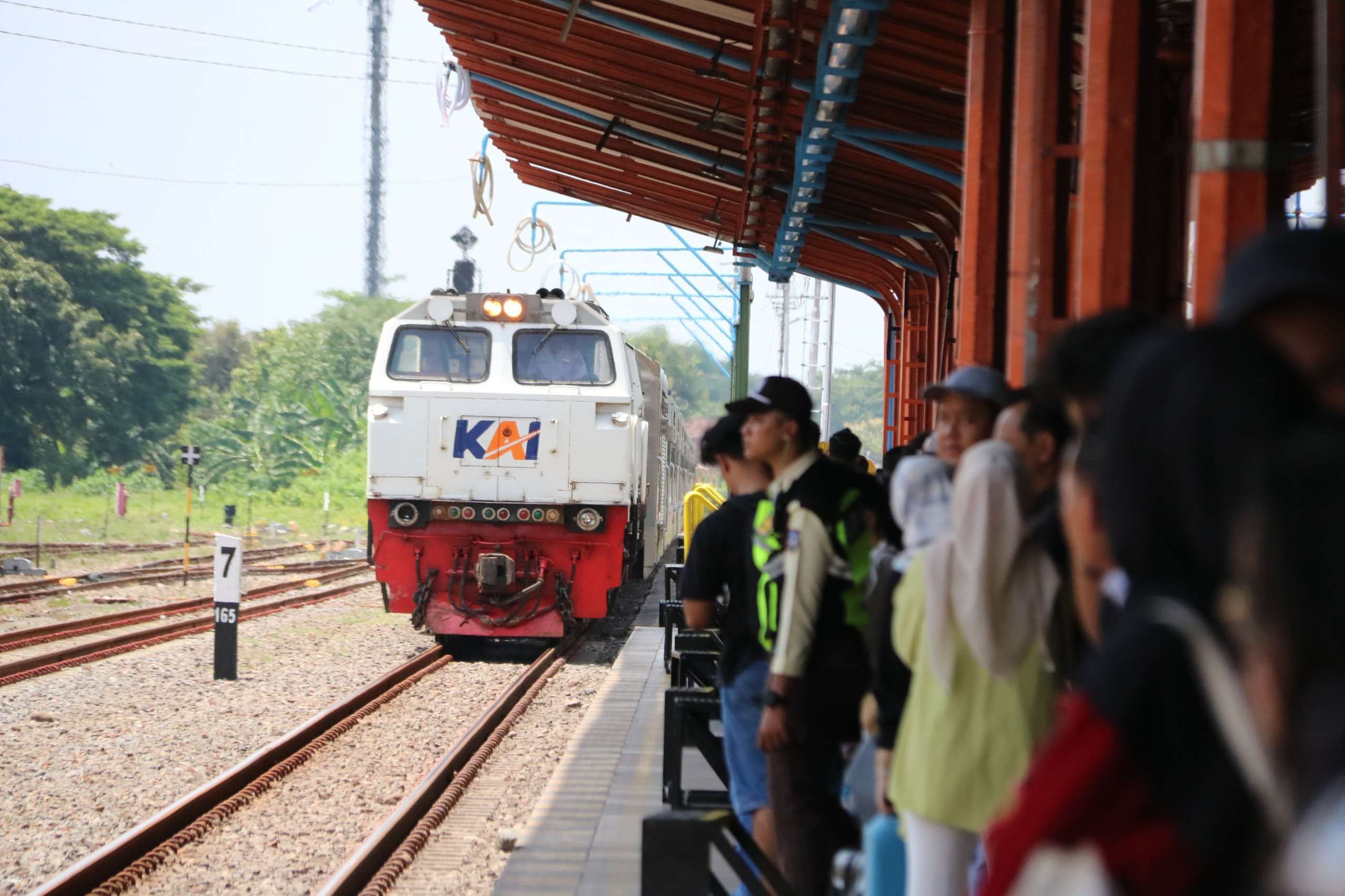 KA di Stasiun Daop 7 Madiun