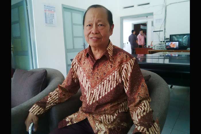 Ketua Panwaslu Pacitan? Berty Stevanus, lebih fokus pada pengawasan kinerja PPDP. Foto: YUNIARDI S/BANGSAONLINE