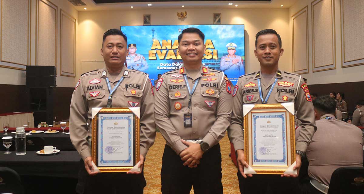 Penghargaan yang diraih Satlantas Polres Pasuruan.