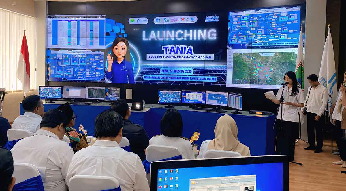Perumda Tugu Tirta saat meluncurkan TANIA, Chatbot AI Pertama di Indonesia.