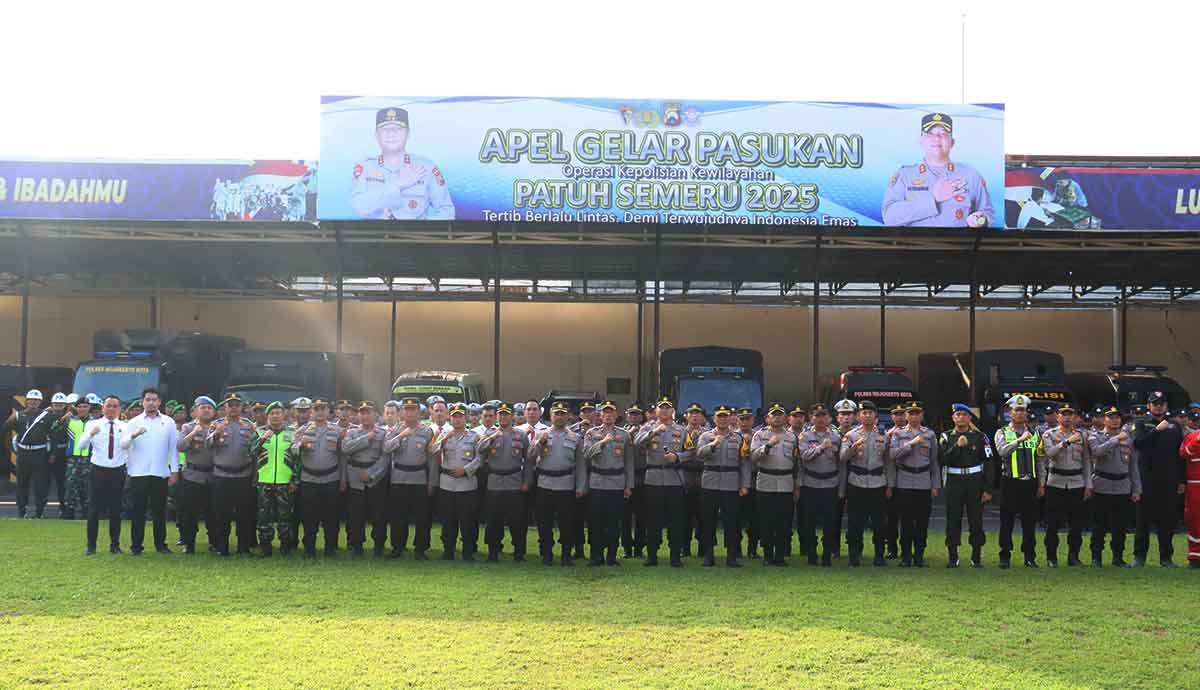 Apel Operasi Patuh Semeru 2025 di Mapolres Mojokerto Kota.