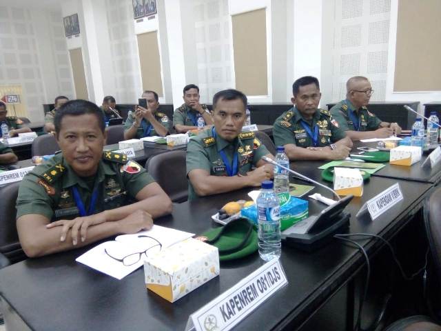 Sebagian peserta rakernis Dinas Penerangan Angkatan Darat. 