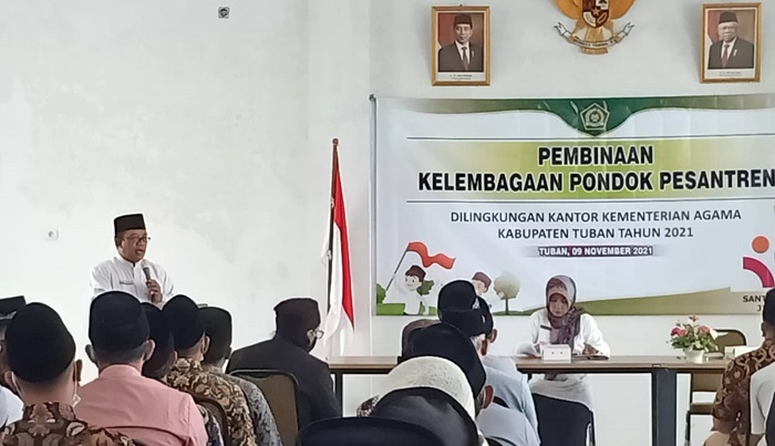 Kankemenag Kabupaten Tuban melakukan pembinaan kelembagaan kepada pimpinan pondok pesantren (ponpes), di Gedung PLHUT Kemenag setempat, Selasa (9/11).