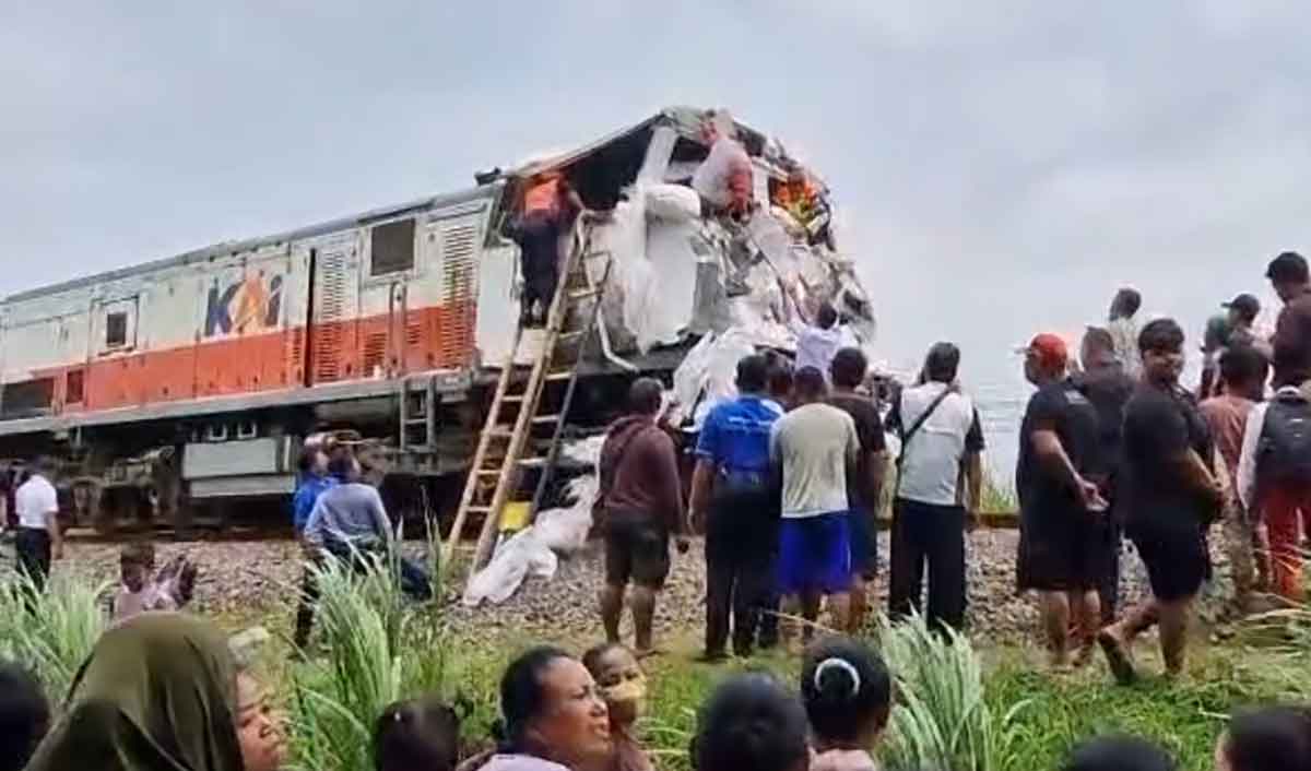 KAI Daop 7 Madiun Minta Maaf ke Penumpang KA Kertanegara