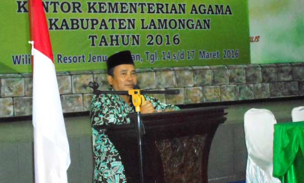 Kepala Kantor Kemenag Lamongan, H. Leksono, MPd