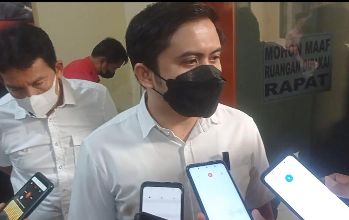 Kasatreskrim Polres Kediri Kota AKP Tomy Prambana saat memberi keterangan kepada awak media. Foto: Ist.