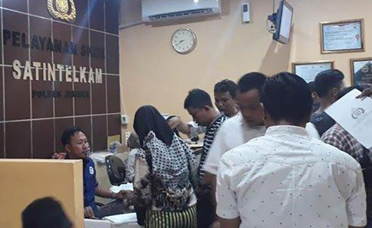 Ilustrasi kondisi antrean di loket pengurusan SKCK di Polres Jember pada 17 Juni 2019 silam.